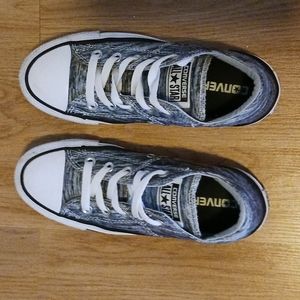 All Star greyy converse size 5 in kids us